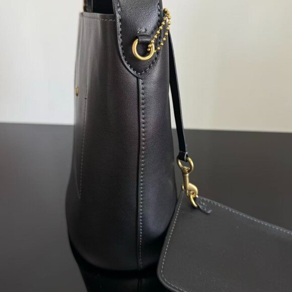 Coach bucket bag, size 21*21.5*12 cm - Picture 6 of 9